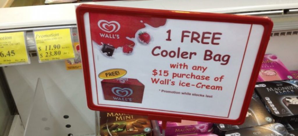 supermarket-promotional-campaign-with-free-cooler-bag